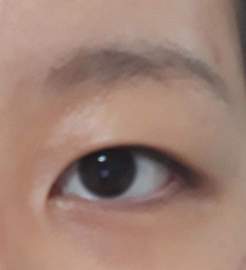 난 가을웜톤이야!! 부탁할게. 눈화장을 어떻게 해야할지 모르겠어ㅠㅠ
