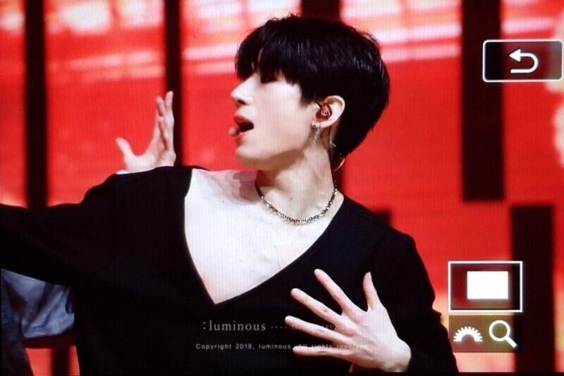 그건 바로 한승우야. 한승우!!!!! 키가 184라고,,흐우ㅠㅠㅠㅠㅠㅠ