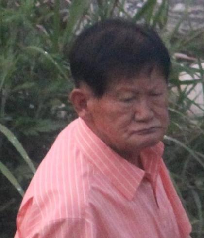 만희 안경 벗은 짤이야