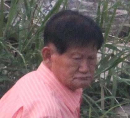 만희 안경 벗은 짤이야