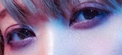 너무 이뻐 이 사람 나랑 얼굴형 비슷한데 눈화장이 넘사벽이야