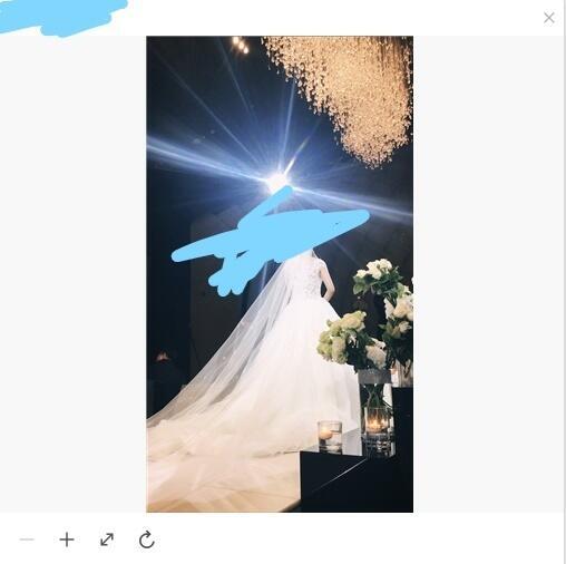 자아 증거사진 갑니다.... 컴퓨터로 프사를 캡쳐해서 화질이 조금 안 좋은 건....ㅠㅠㅠ 이해해줘ㅠㅠㅠㅠ옆에 가린 건 다른 분 뒷모습이 나오셔