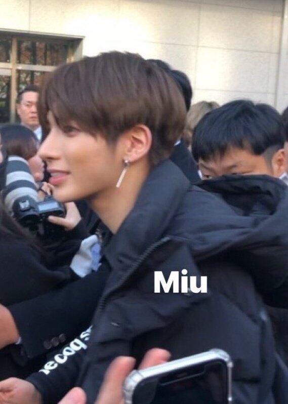우리 동글동글 몰티져스야! 이제 19살인데 고민상담도 해주고 명언도 남기고 인생 n회차 다람쥐야! 키가 177 작은 키도 아닌데 멤버들이 왕커서