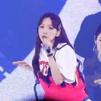 태연 옆머리!!!