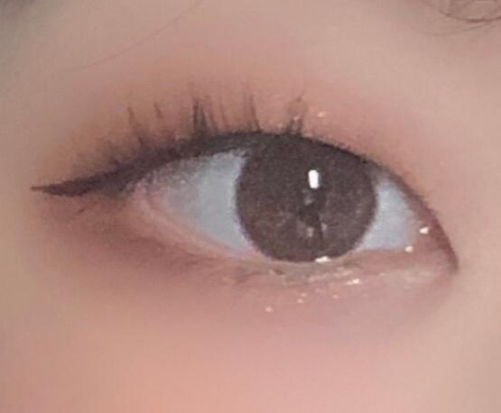 쌍액 별로 안 이뿌게 해서 일단 쌩눈이랑 화장한 무쌍눈!