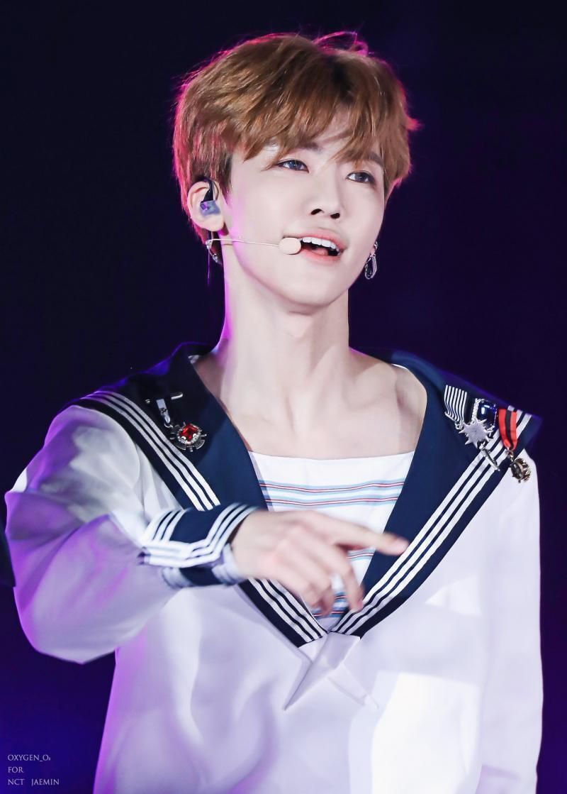 난 세라복 사랑해 이건 두바이 갔을 때!
