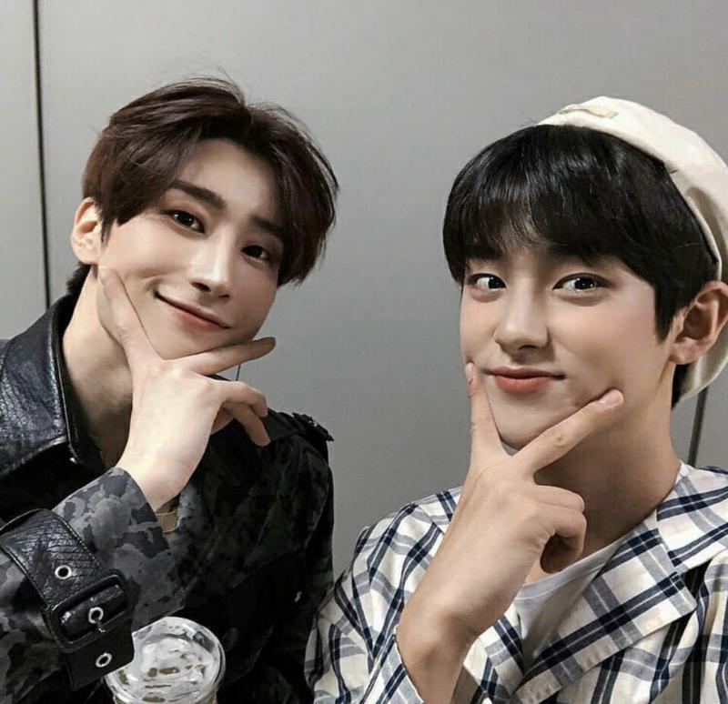 밍규인스타에 뉴셀카떴다ㅜㅜ존나 둘다 귀여워 흑흑흑흑흑 부이하고 찍은거 봐 미친....