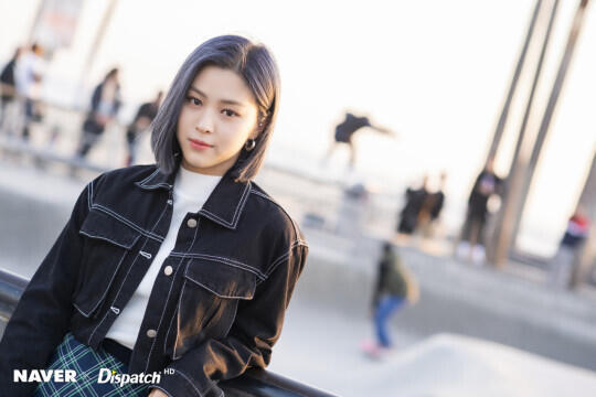 멋지게 예쁜 류진 사랑해 ㅠㅠㅠㅠㅠㅠㅠ 너만큼 단발이 잘어울리는 사람은 없을거야