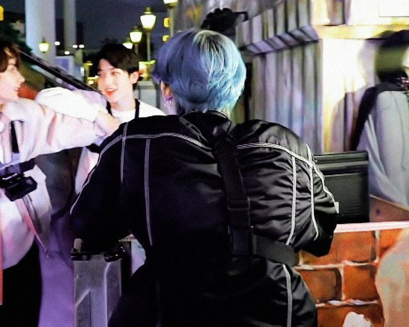 키 181 사막여우상 소두 개말랐는데 어깨 복근 팔 있을건 다있는 상짧하길의 표본