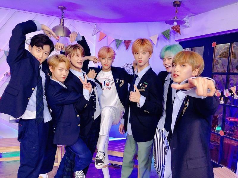 엔시티 드림 봐주라 ㅜㅠㅠㅠㅠ 마지막 사진은 내 최애 천러야