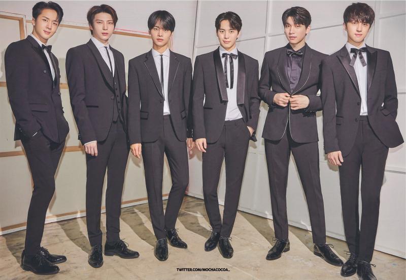 피지컬하면 빅스. 엔이 최단신인데 180이고 평균키 183.4에 사진에 다른 가수들이랑 서 있는 거 보면 여섯명만 2배 확대한 것 같은 피지컬이