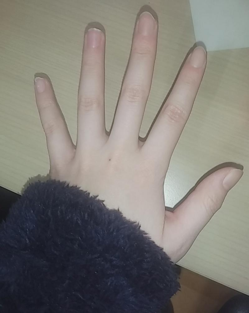 사진이 이상하게 나왔지만... 그래도 내손은 이뻐~