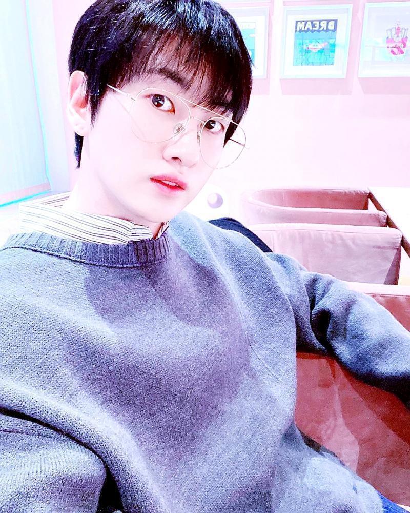 슈주 은혁...35살인데 당장 교복입고 정문 등교해도 안 걸릴 비주얼ㅠㅠㅠ