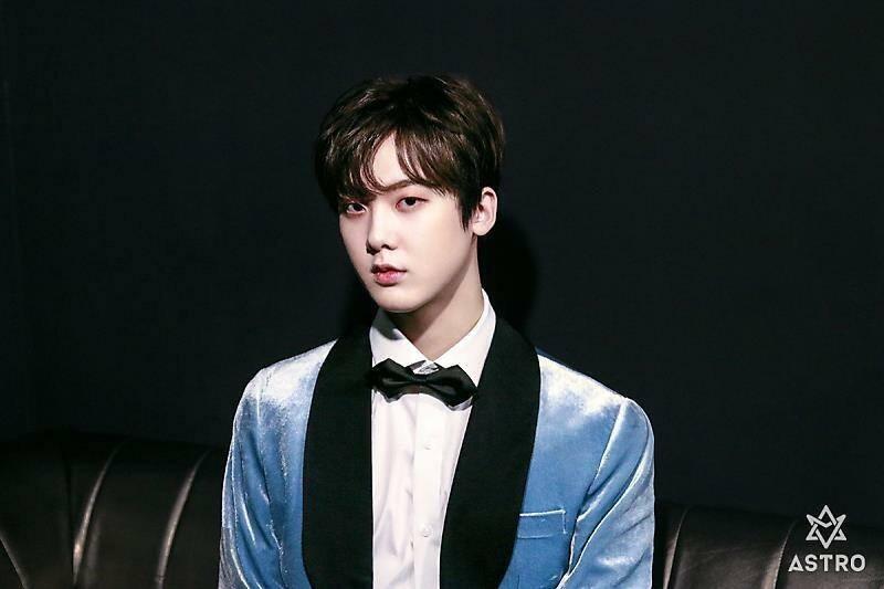 아스트로 진짜 실력파인데 안떠 개타지오 일 엄청 안해 다들 잘생겼어