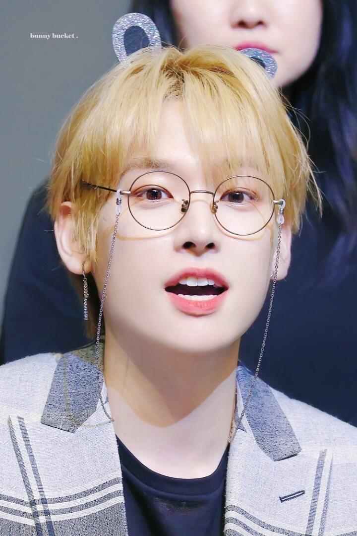 나이로 사기치는 28살 김잉성 사랑해 인생베팅했다