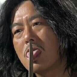 소리지르고 때리고 부모님 너무하셨다ㅠ 어차피 집에만 있는데 중드 보고 늦게 일어날수도 있지! 스레주 너무 속상해하지마 스레주가 얼마나 멋지고 대