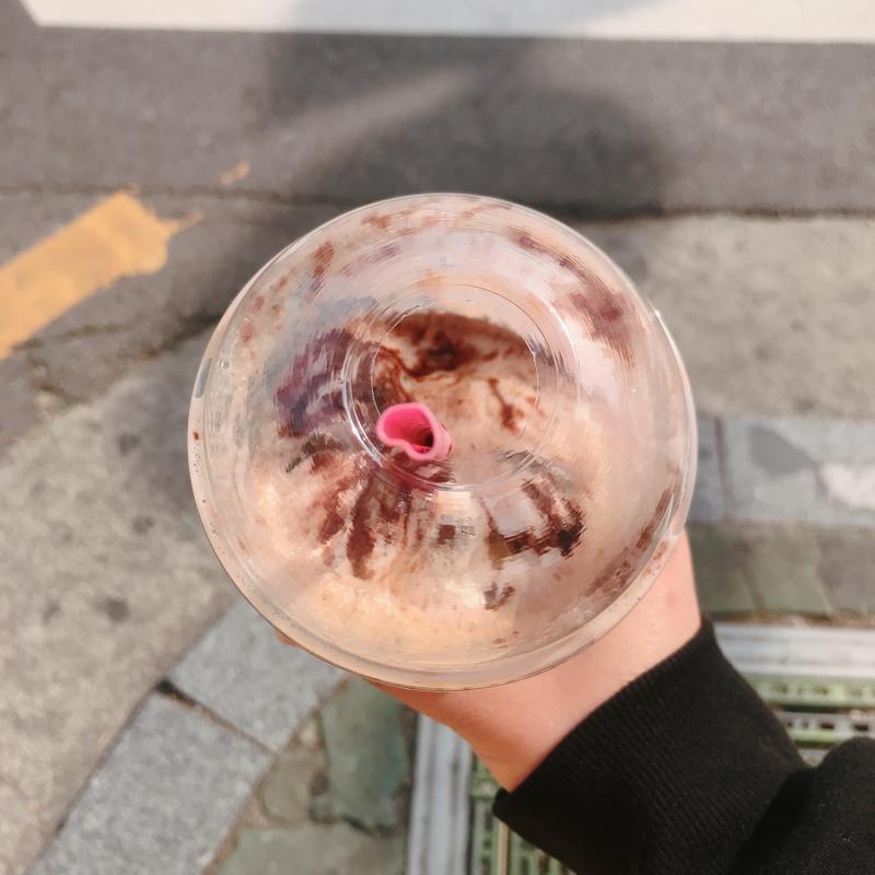 난 한 15분전쯤? 마신 커피사진. 다들 재밌는짤 많이 저장해두는구나 ㅋㅋㅋ