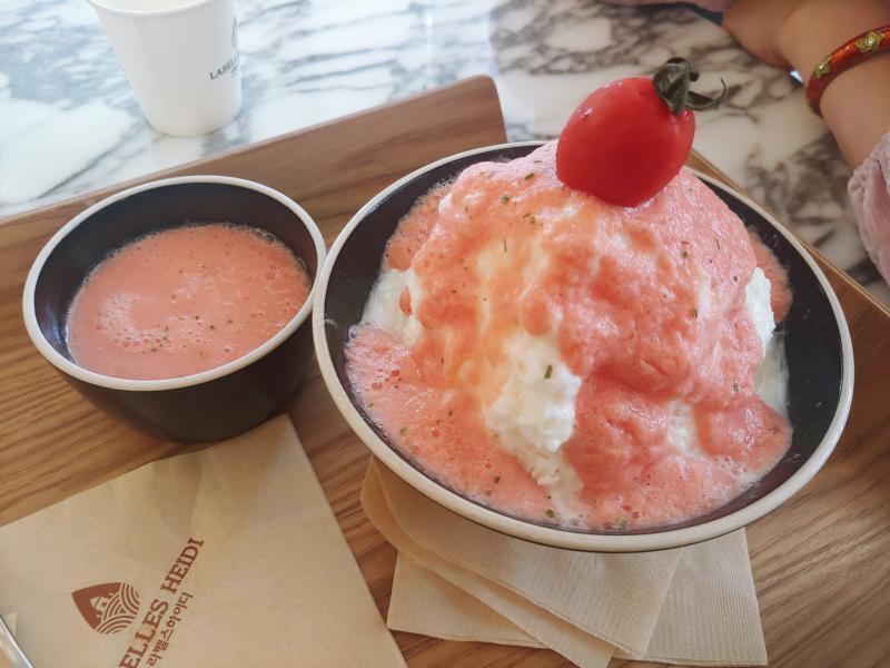 안녕...? 잘 지내...? 많이... 그립다^^...