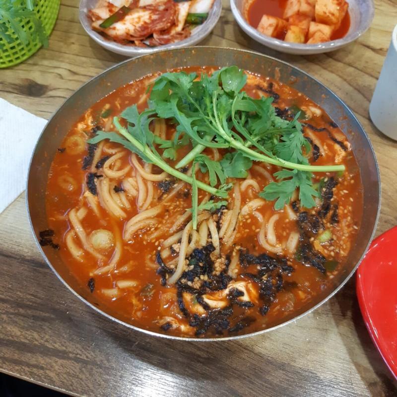 장칼국수라고 하나?? 이거 개맛있어...