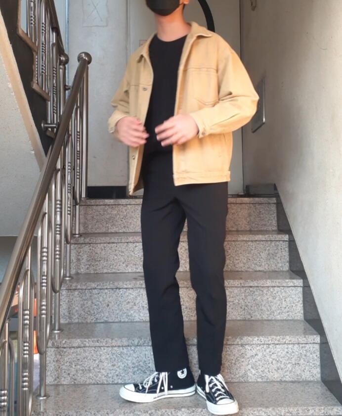 슬랙스+반팔+청자켓 진짜 근본 무난의 끝인 코디