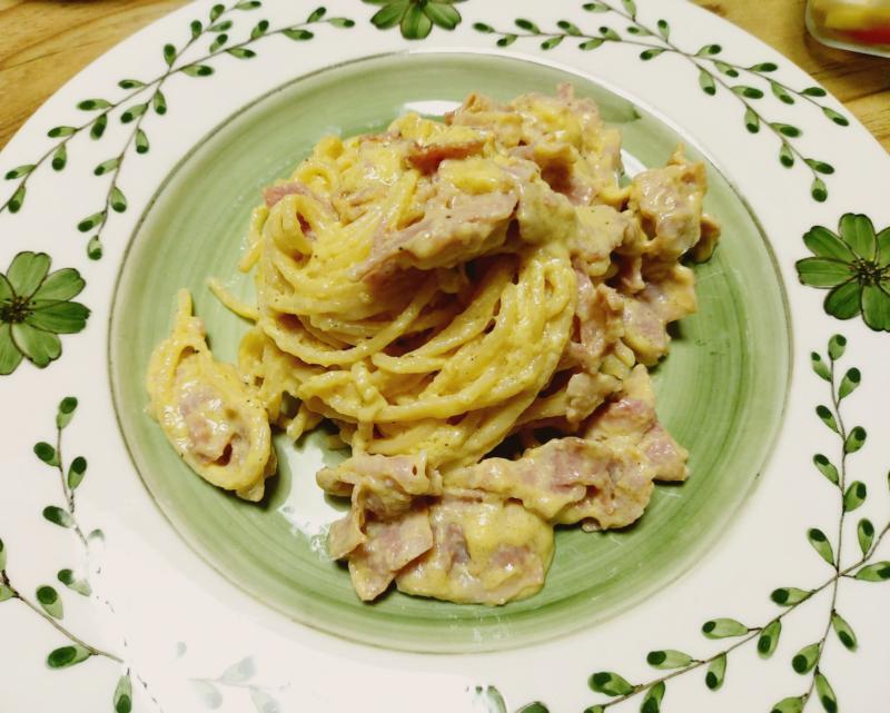 >>7 일단 요리를 하는게 내가 아니므로 주는거 먹을것같지만 우리 집밥은 맛있지! 오늘 저녁은 소고기 샤브샤브 해먹음 맛있었어. 근데 내가 먹고