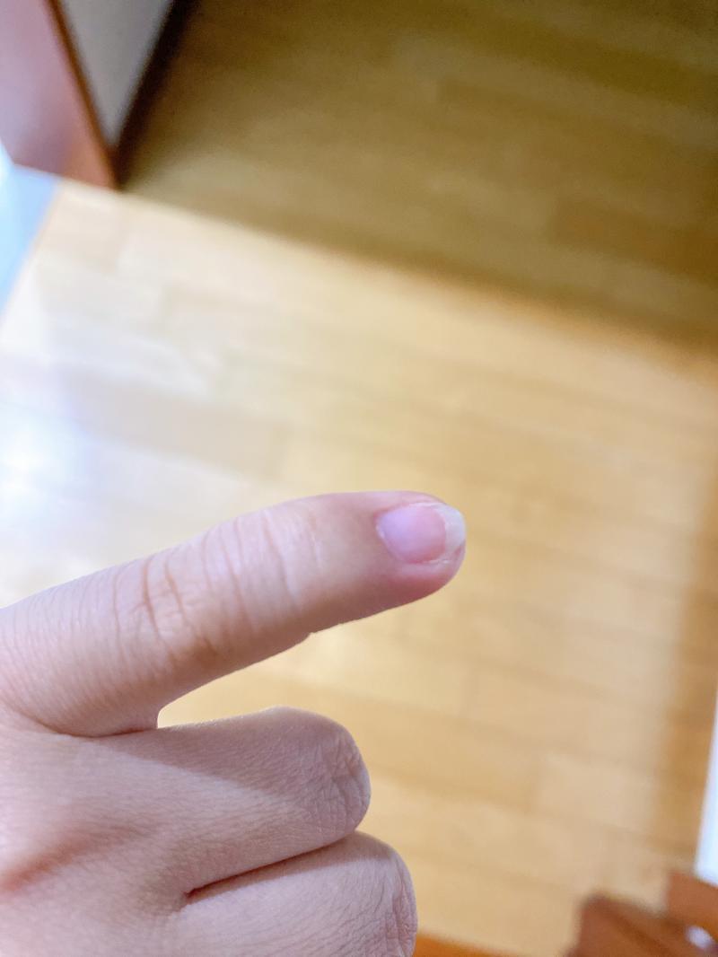 내 새끼손톱 귀여워,,,,