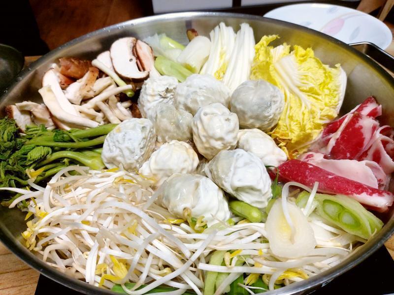 오늘의 저녁밥은 전골! (아직 안끓음)