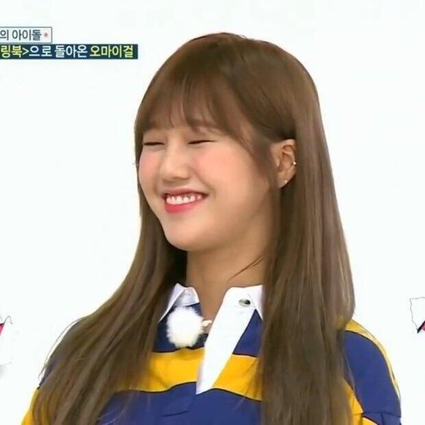 오마이걸 미미! 미쳤어 그냥 무대에선 완전 개쿨녀알라뷰노빠꾸왕멋진 언니 인데 현실은 동생한테 맨날 당하는 하찮이... 카리스마로 또박또박 랩하면