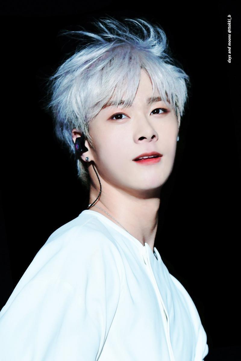 아스트로 문빈 왜 없냐ㅠㅠ