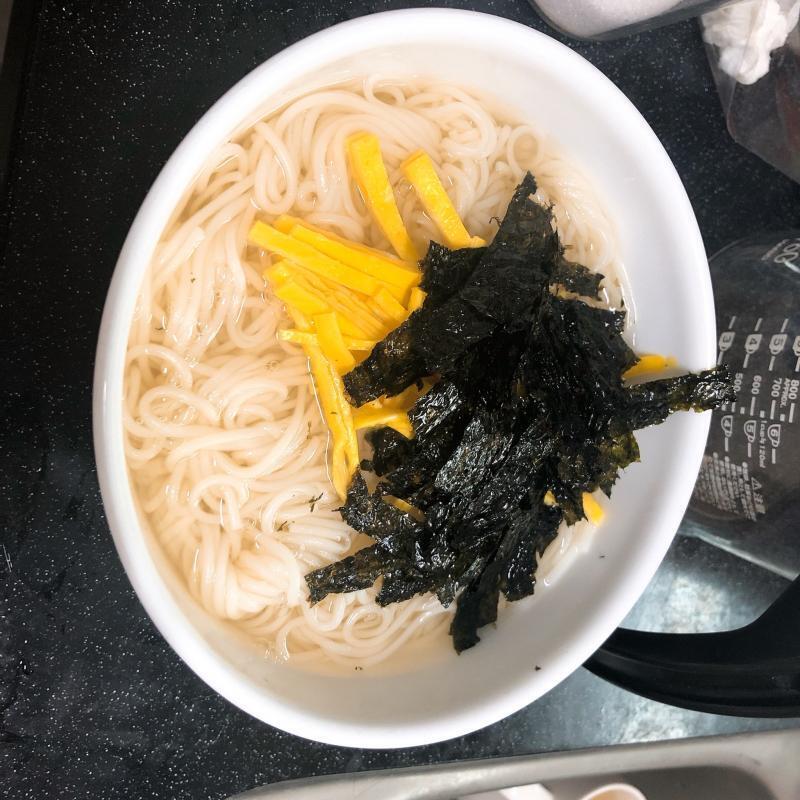대저토마토 탕후루 달고나 잔치국수