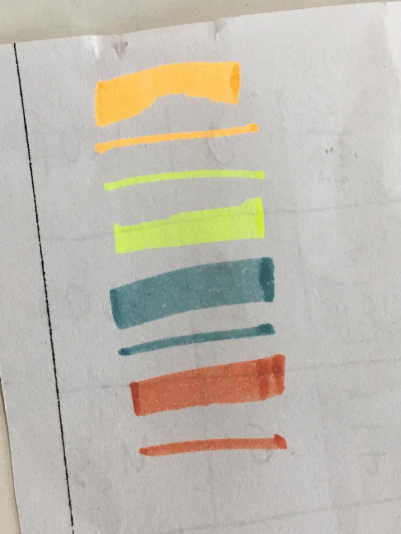 참고로 색은 이색이야