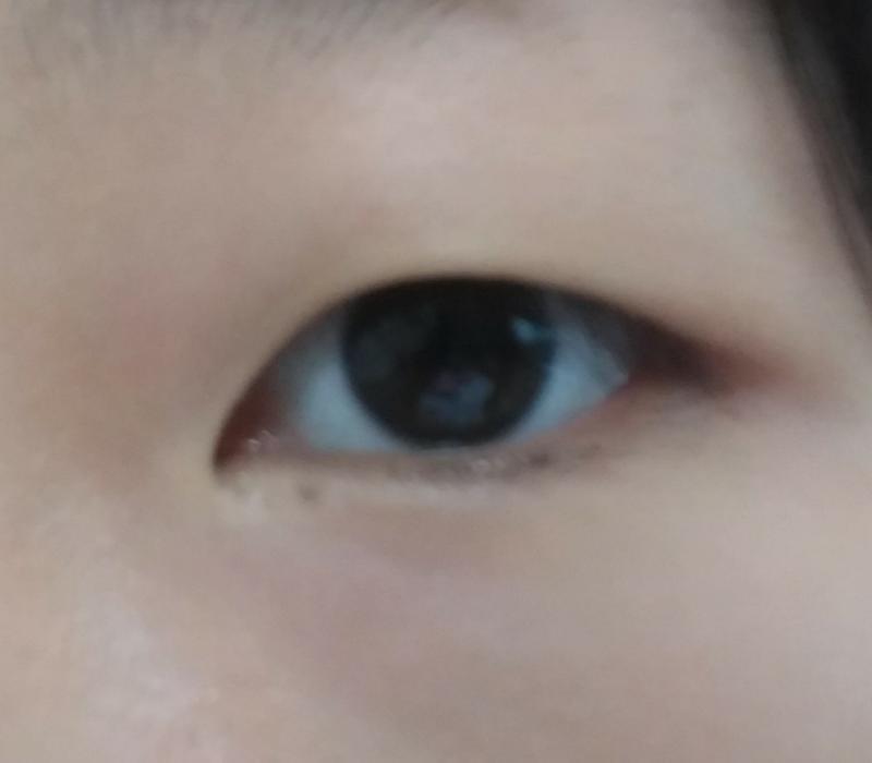 지금보니까 왜케 초점없고 지쳐보이냐