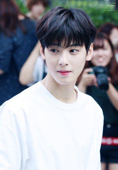 “올해 벚꽃은 못봤지만 너란 꽃은 만날 수 있어서 좋네”