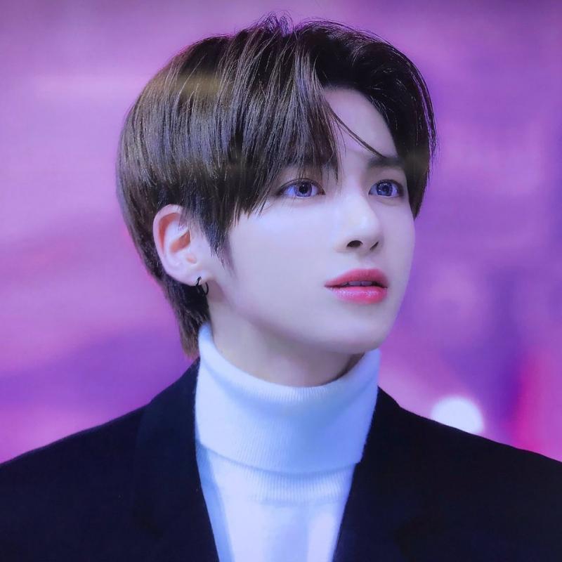 >>47 하.... 인정 강태현 진짜 너무 개잘생겼어.... 진짜진짜 넘 좋아 강태현..... 하 진짜 미치겠다. 강태현 누너예 직캠보고 잔다