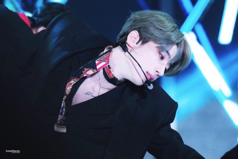 이름 : 한승우 나이 : 27!♡ 941224 소속 : 플레이엠 엔터, 그룹 빅톤, (프듀데뷔그룹 엑스원) 활동 : 161109 아무렇지 않은