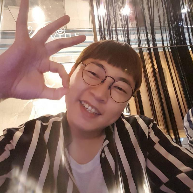 지노오옹오오ㅠㅠㅠ 진호오빠 진짜 좋앙해해ㅠㅠㅠㅠ 스레딕에 생각보다 코미디언 팬들 됙 ㅔ많다!ㅠㅠㅠ