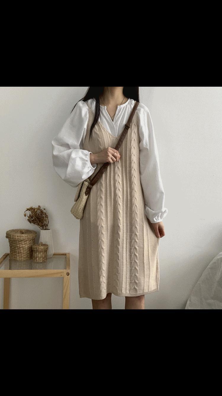 그리고 마지막 원피스는 여름에 입으면 더울까? 코디해놓은 거 보면 반팔에도 매치시켰길래ㅠㅠ(한여름 말고 봄 여름 중간이나 여름 가을 중간!!)