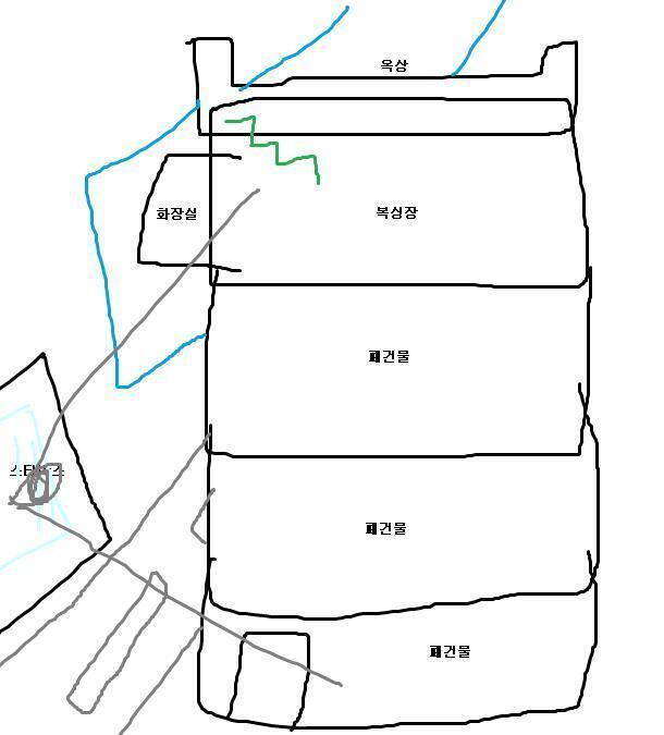 그 다음은 제가 카페 창문에서 본 겁니다. 제 시야는 복싱장과 옆건물을 가린 플래카드 중간까지였는데요.