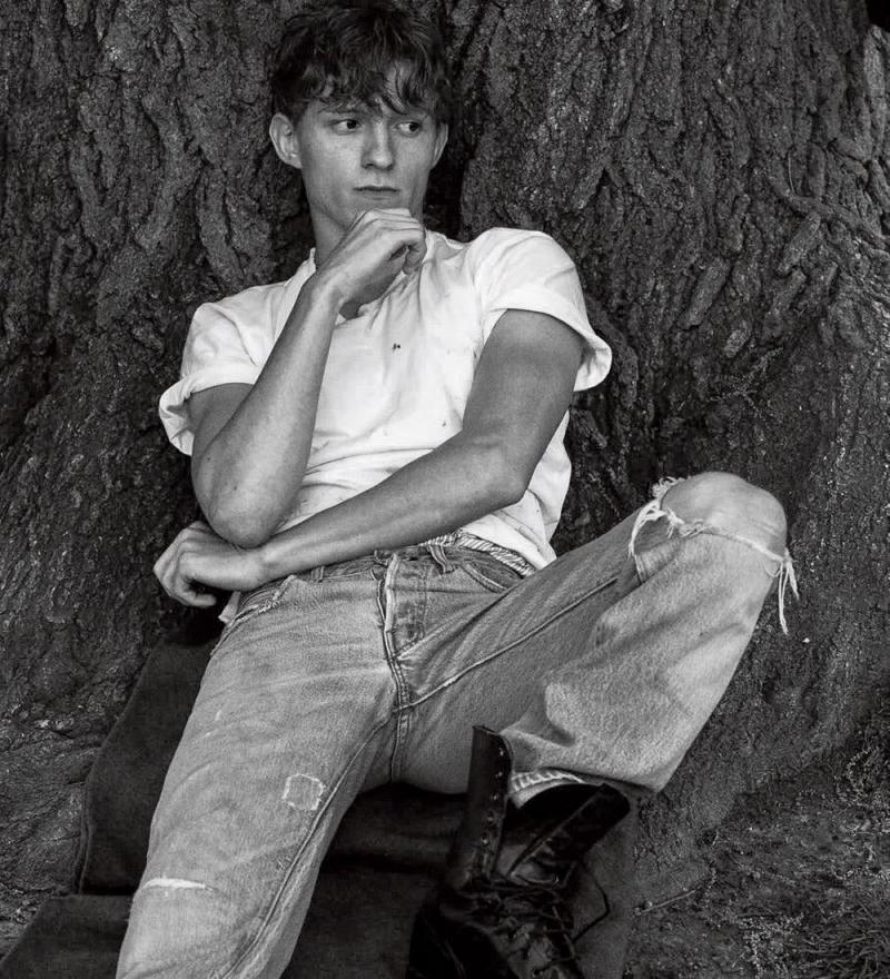 지인분한테 들었는데 덕심이든 뭐든 연애가 아닌 상대(이성)을 좋아하게 되면 내 연애운이 그 사람한테 들어가서 연애를 못한대여