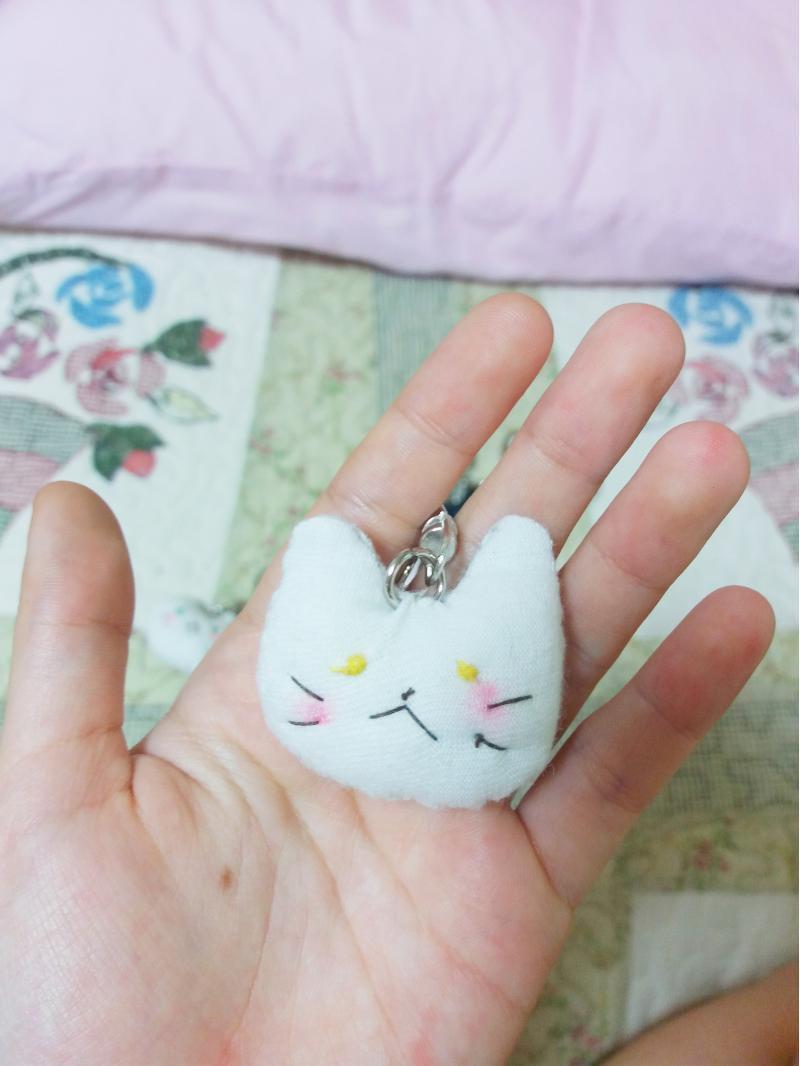 요즘엔 열쇠고리 만들고 있어! 귀엽지ㅋㅋㅋ