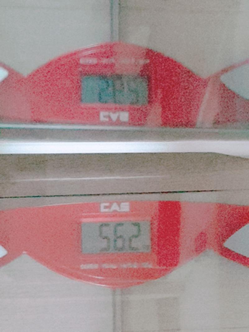 2020/6/8 2키로 빼기까지 D-22 아침X 점심-된장찌개에 밥, 수박 저녁-수박, 콘샐러드 운동 : 복근운동 20분, 허리 20분, 팔 5