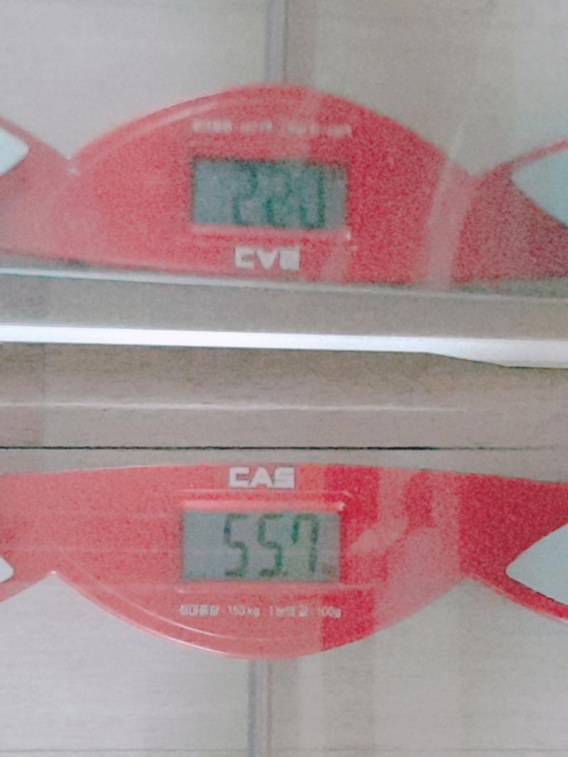 >>8 에반데,,, 나 닭 관련 다 좋아함 거의 닭 스토커야 그래서 니가 부러워,,, 2020/6/10 2키로 빼기까지 D-20 아침X 점심-나