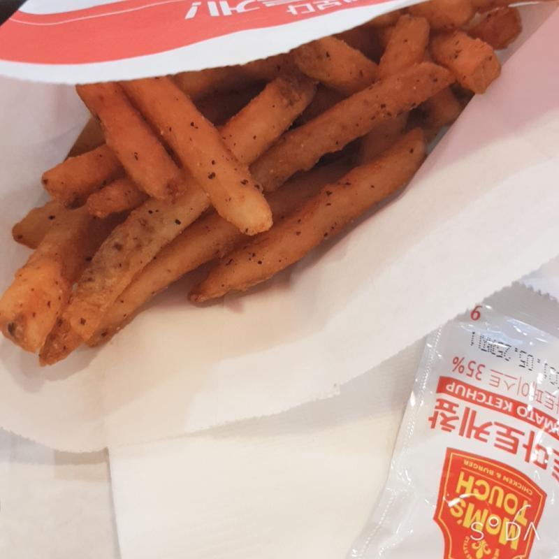 맛있는 맘스타치 혼밥.밥먹어야 공부할 힘이 나지