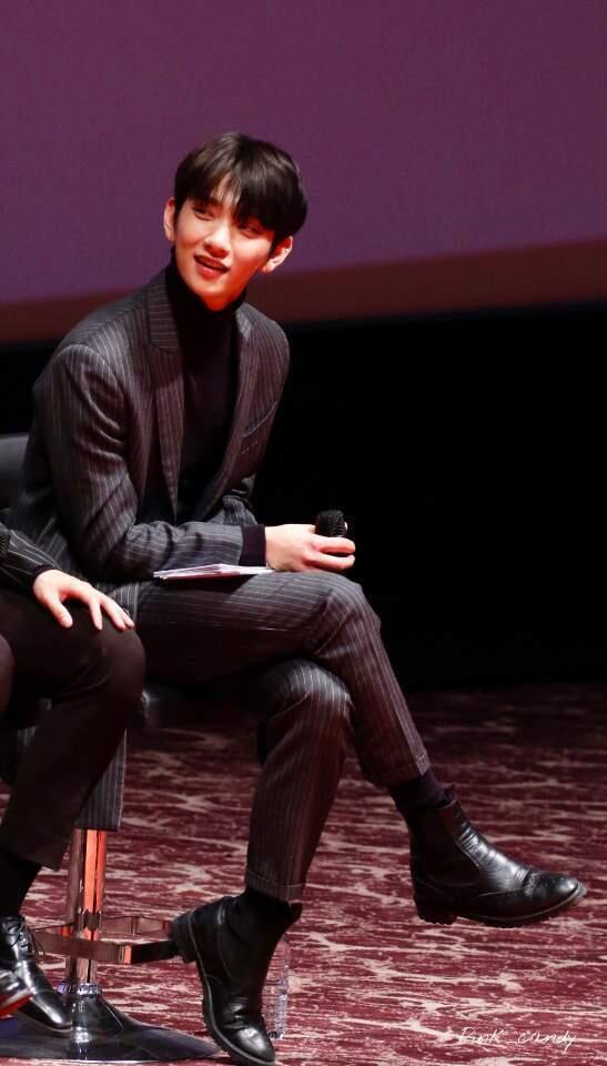 세븐틴 조슈아! 귀공자같아