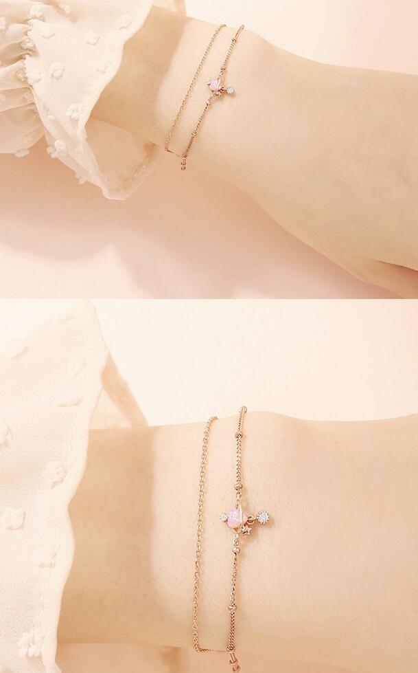 착샷이 예쁜데ㅠㅠㅠ 골드라 안어울릴 수도 있어서 고민중이야.. 친구가 이미 시키긴 했는데 혹시 안어울릴 것 같으면 취소하게ㅠㅠ