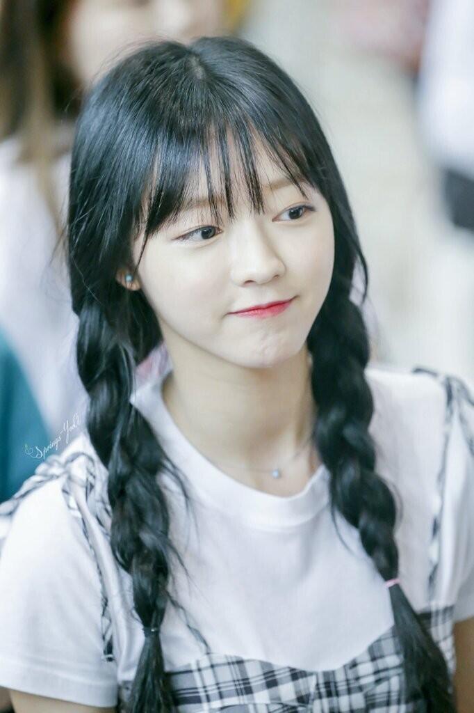 나도 옴걸팬이고 유아로 입덕했음 나는 좀 동화같은? 귀여운 노래 좋아하는편이라서 살설이나 돌핀보다는 비밀정원 계열을 더 좋아하지만... 이번 앨