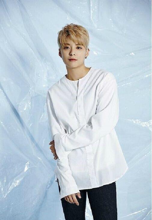 엠버 뷰티풀군바리 권정민