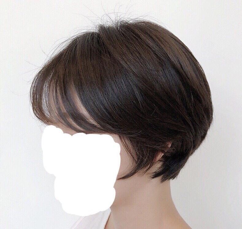 귀여웡 아니면 머리감기 편하겠다 나도 잘라볼까? 하는 생각 요즘 이런 머리 엄청 뽐뿌와서 큰일이야...