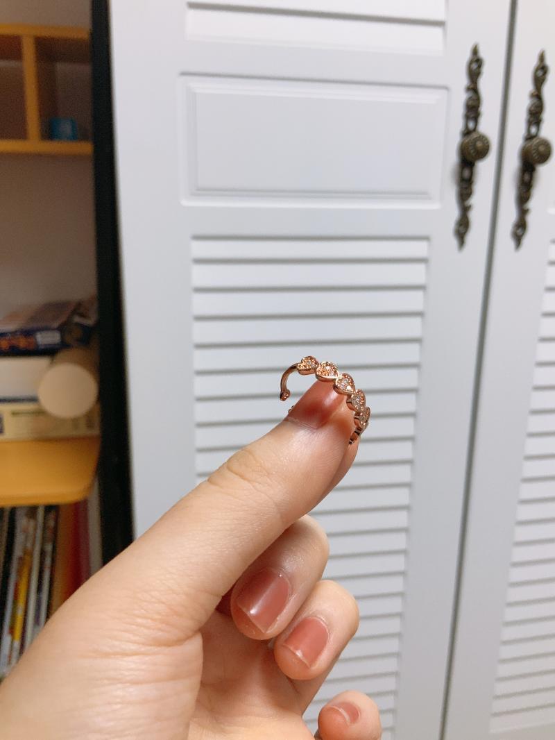 하트 무늬야>>6 내 취향은 아닌데 왠지 걔랑 잘 어울릴거 같아서 ㅋㅋㅋ!사진 첨부할겡!