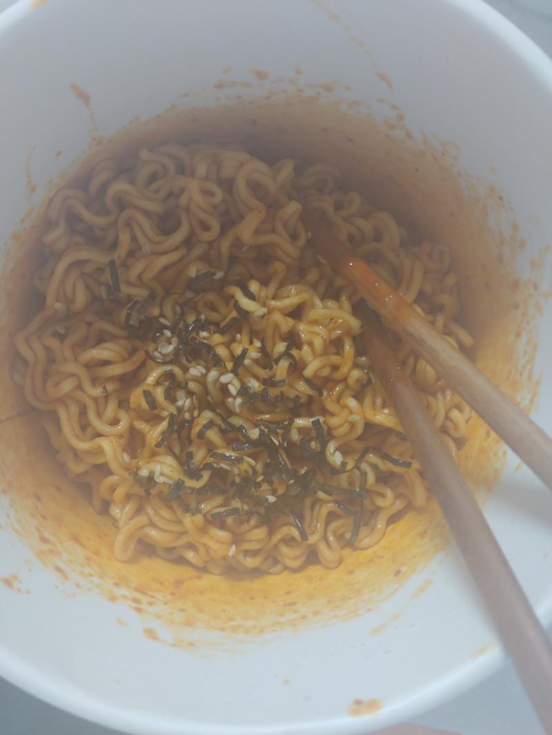 2020.07.22 일어난 후 몸무게: 52.15 불닭볶음면, 불고기버거 2L